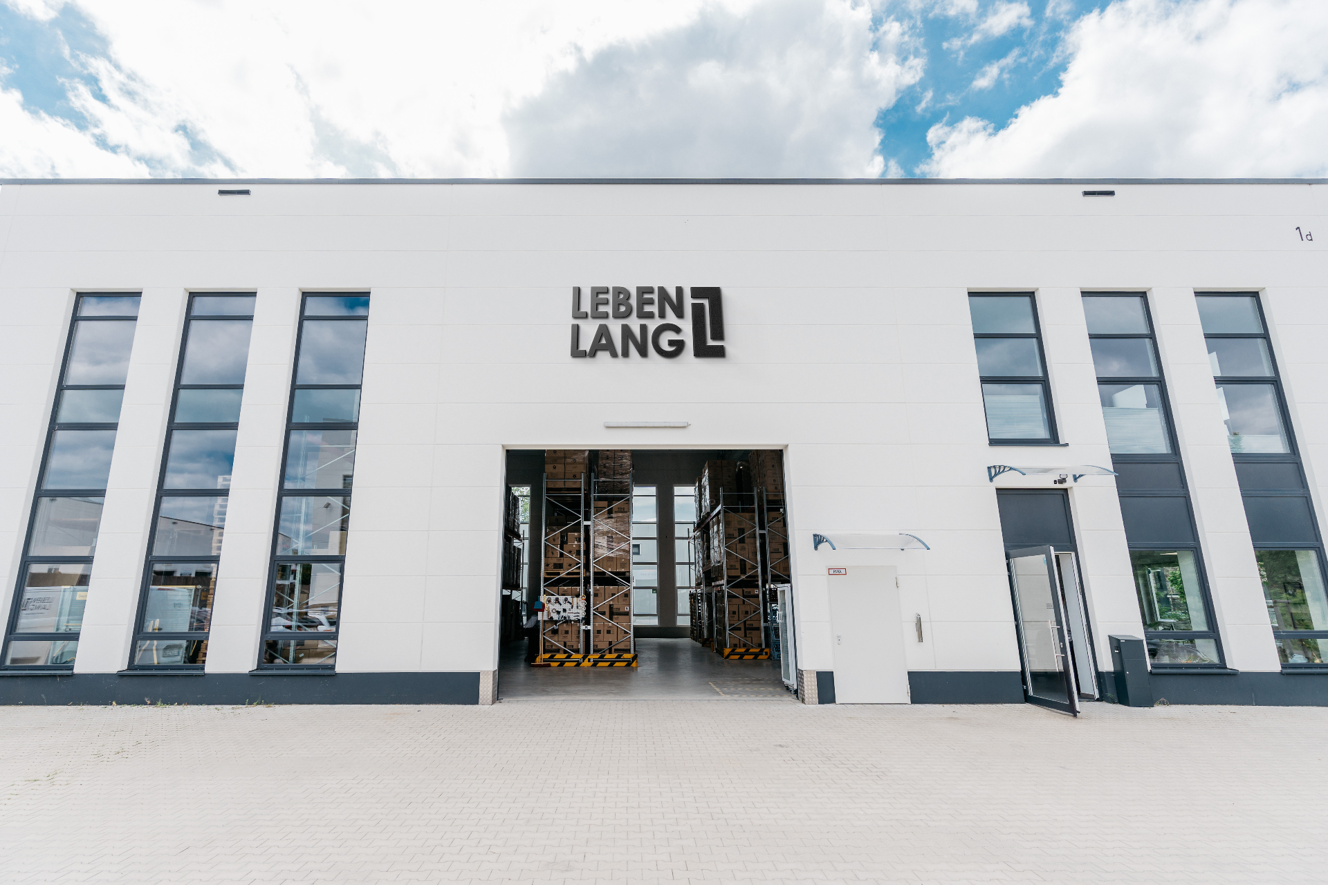 LEBENLANG Firmengebäude